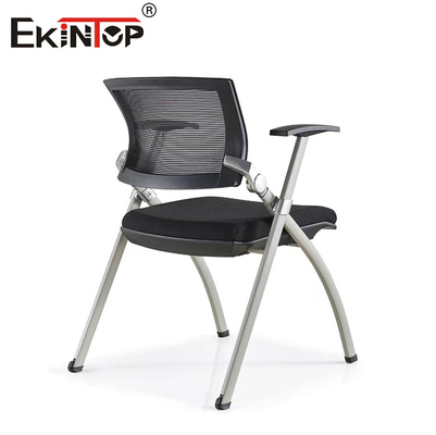 Silla de entrenamiento de malla de hierro con respaldo de espuma de malla negra