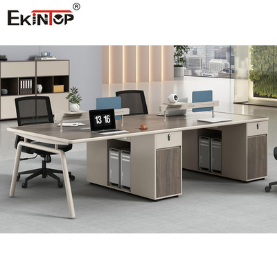 Puesto de trabajo modular del cubículo del personal, puesto de trabajo moderno del escritorio de oficina