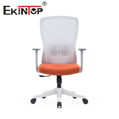 Base de nylon de la silla cómoda ergonómica de la oficina con Flip Up Armrest