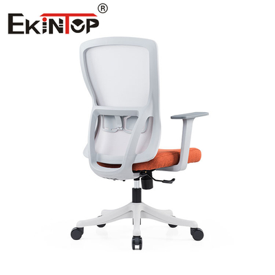 Base de nylon de la silla cómoda ergonómica de la oficina con Flip Up Armrest