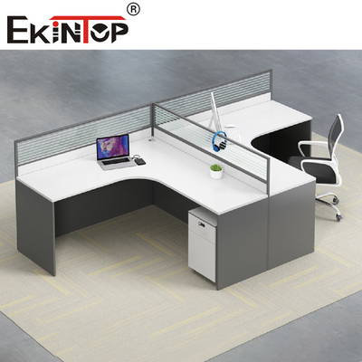 Contemporáneo en forma de L gris blanco del escritorio del personal del puesto de trabajo de la oficina