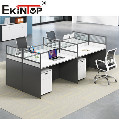 La oficina moderna libremente combinada de la tabla modular del puesto de trabajo divide los muebles