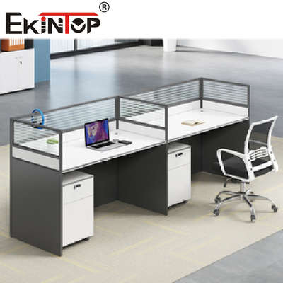 La oficina moderna libremente combinada de la tabla modular del puesto de trabajo divide los muebles