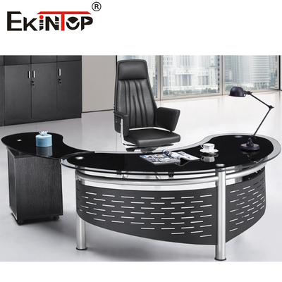 Escritorio en forma de L del ordenador de oficina de las piernas de cristal ejecutivas modernas del escritorio 4 para el CEO