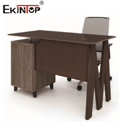 Muebles de escritorio en forma de mesa de madera de tamaño medio