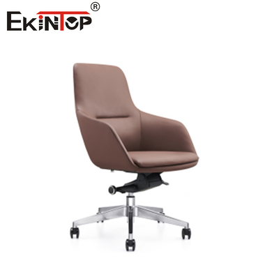 Silla de oficina de cuero fácil de ensamblar con instalación simple y configuración rápida