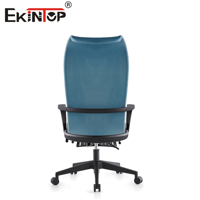 Silla de oficina de estilo minimalista con soporte lumbar