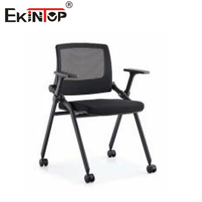 Sillones de sala de entrenamiento colaborativo cómodos y funcionales para el aprendizaje en grupo