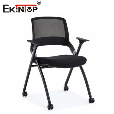 Silla de entrenamiento para ahorrar espacio cómoda y práctica para entornos educativos
