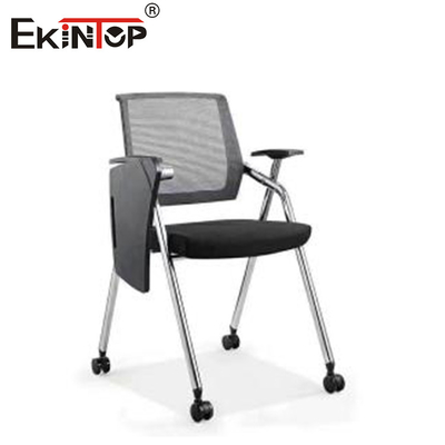 Silla de entrenamiento para ahorrar espacio cómoda y práctica para entornos educativos
