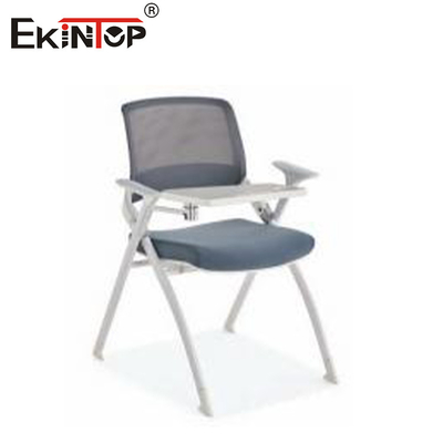 Silla de entrenamiento para ahorrar espacio cómoda y práctica para entornos educativos