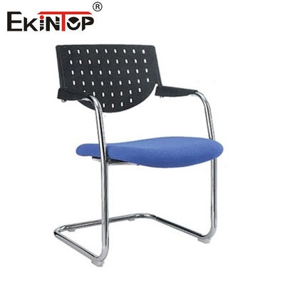 Silla de entrenamiento apilada personalizable con marco de metal almohadilla esponja respaldo de plástico