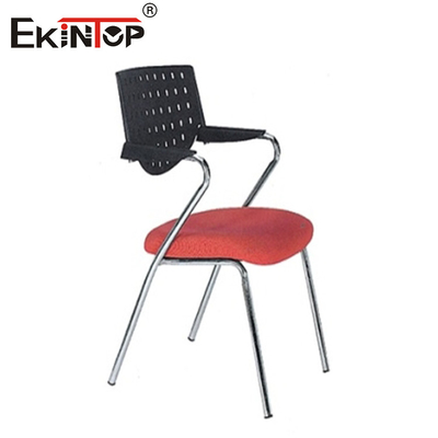 Silla de entrenamiento apilada personalizable con marco de metal almohadilla esponja respaldo de plástico