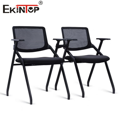 Silla plegable de sala de entrenamiento con reposabrazos y piernas de metal