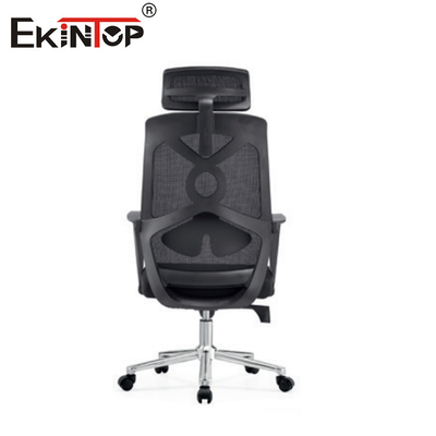Luxosa silla de oficina de malla negra con altura de espalda ajustable y reposabrazos