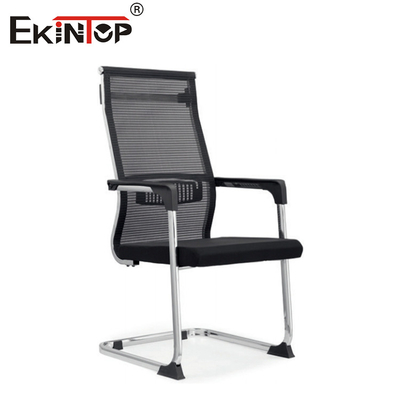 Silla de oficina con malla curva ergonómica con marco metálico y reposabrazos