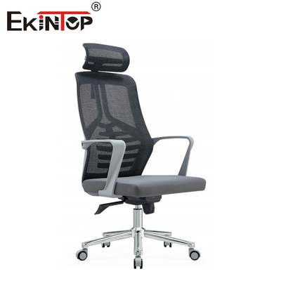 Silla de oficina ergonómica de malla gris con altura ajustable y giratoria