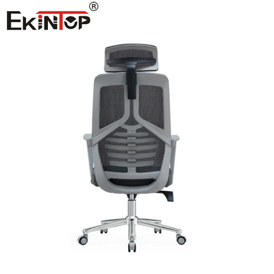 Silla de oficina ergonómica de malla gris con altura ajustable y giratoria