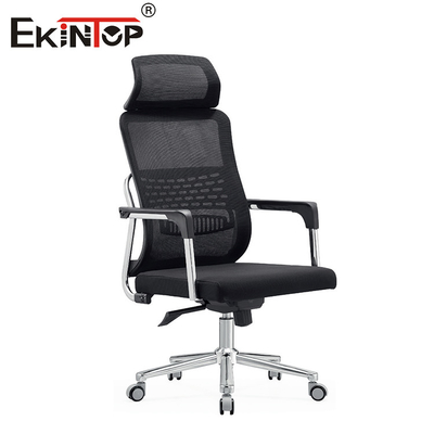 Silla de oficina ergonómica negra de malla alta con función giratoria