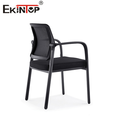Sillones con ruedas y reposabrazos estilo moderno