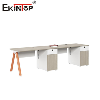Estación de trabajo de oficina de personal personalizable de estilo moderno de madera con varios asientos