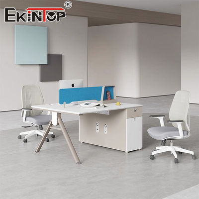 Estilo comercial con pantallas de privacidad Estación de trabajo de oficina Materiales ecológicos personalizables