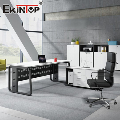 Escritorio de gestión de estilo industrial Espacios de oficina personalizados Escritorio comercial