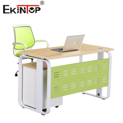 Muebles mayoristas Escritorios de oficina Escritorios de personal Escritorio de esquina de madera Estilo comercial