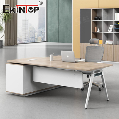 Mesa ejecutiva en forma de L Escritorio de escritorio con piernas de metal Escritorio hecho a medida