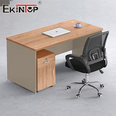 Diseño de mesa de personal de oficina de madera Escritorio pequeño Muebles de escritorio modular