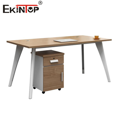 Muebles de oficina modernos Conjunto de escritorios de oficina Estaciones de trabajo Mesa de escritorio pequeña
