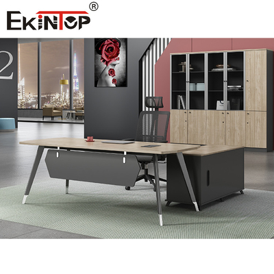 Escritorio de oficina ejecutiva en forma de L del estilo del escritorio moderno de los muebles de oficinas