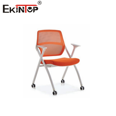 Silla de entrenamiento plegable ajustable de altura con reposabrazos fijos