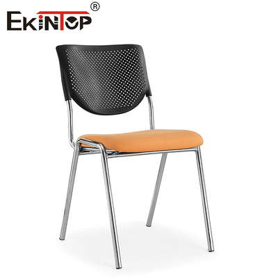 Silla de aprendiz funcional y práctica con reposabrazos fijos para entornos profesionales