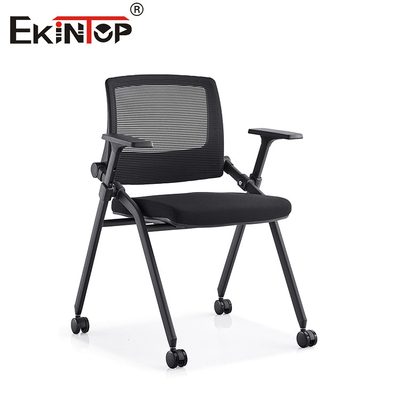Silla de entrenamiento negra con reposabrazos Material de malla transpirable y respaldo de malla