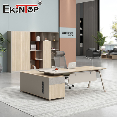 Escritorio ejecutivo de estilo comercial Escritorio grande en madera de nuez
